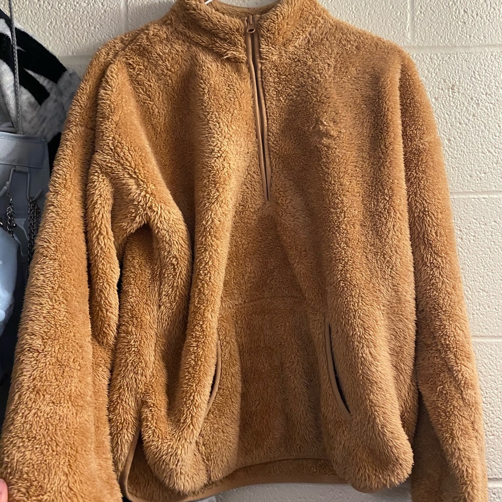 Forever 21 Teddy half zip!